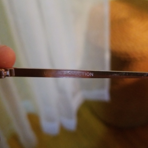 Glasses - Picture 6 of 6